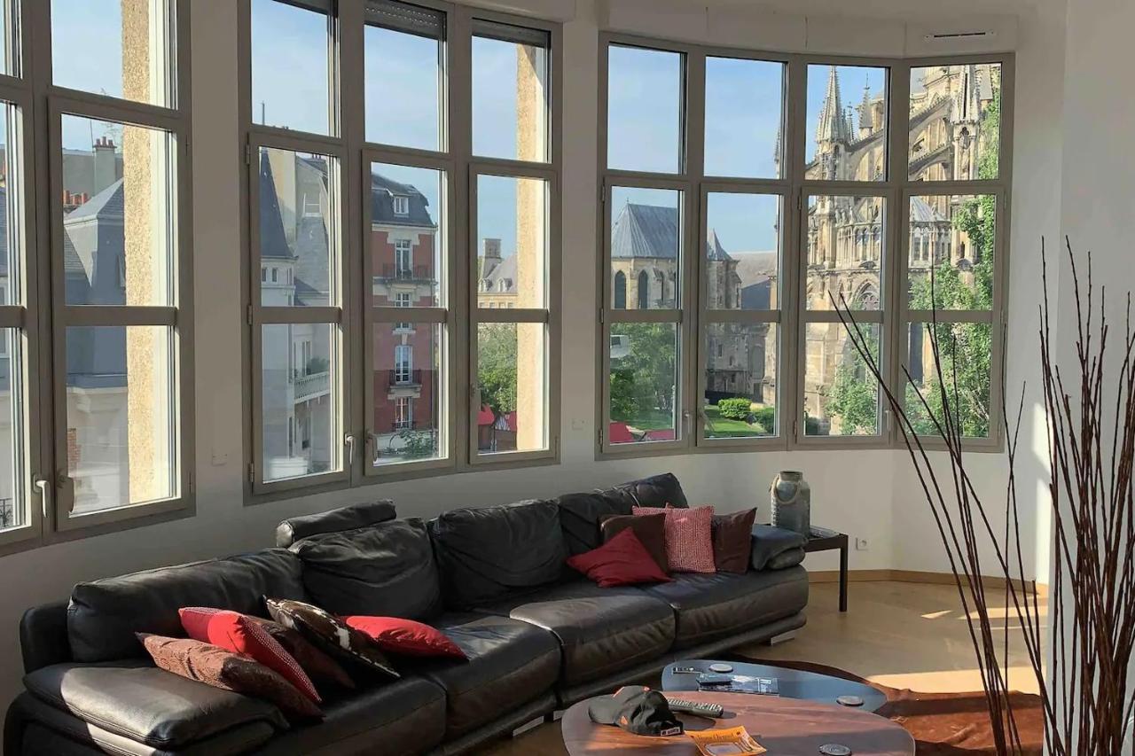 Loft Des Sacres - Vue Unique Sur La Cathedrale Apartment Reims Ngoại thất bức ảnh