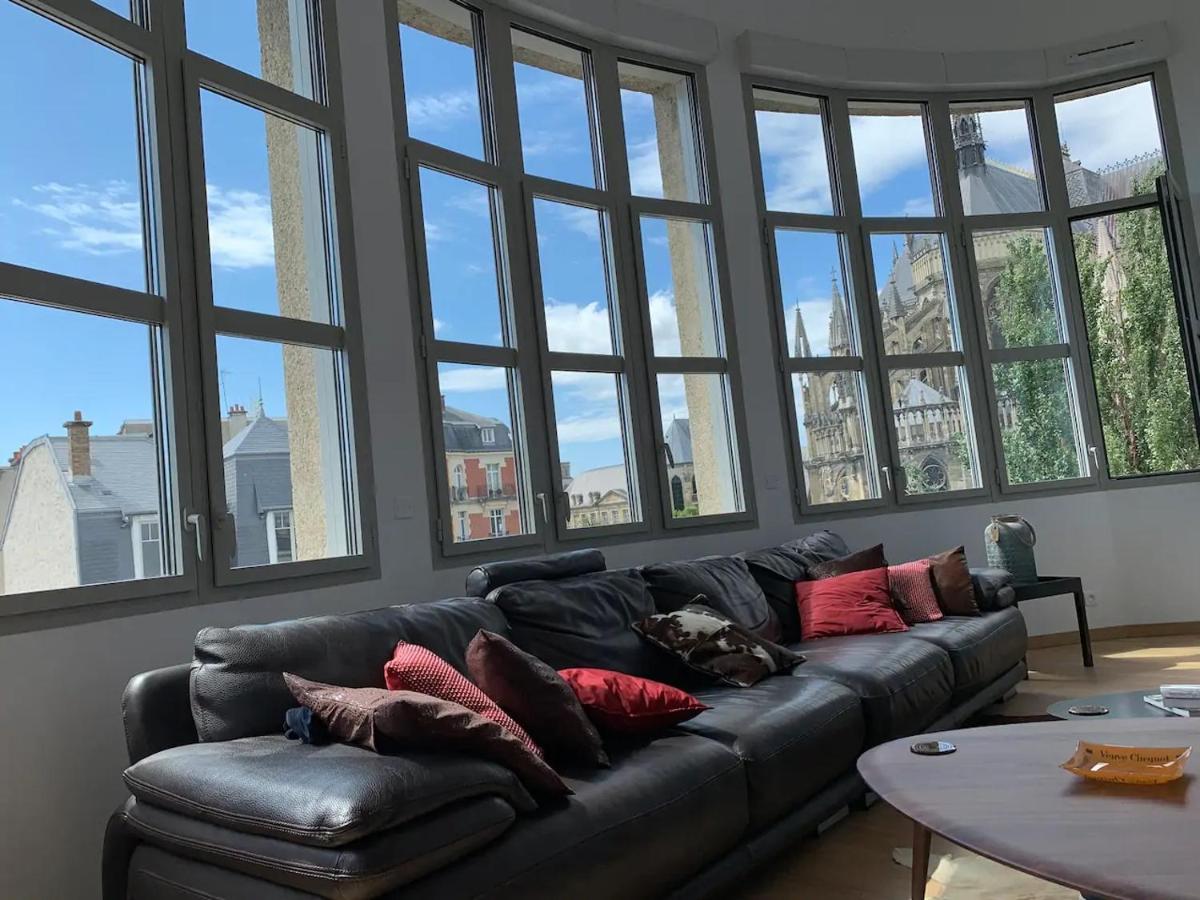Loft Des Sacres - Vue Unique Sur La Cathedrale Apartment Reims Ngoại thất bức ảnh